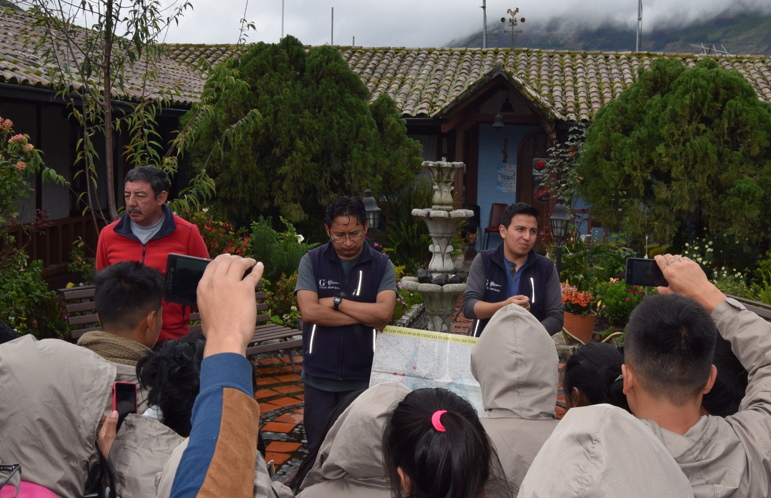 Estudiantes de la Universidad Estatal de Bolívar visitan el OVT